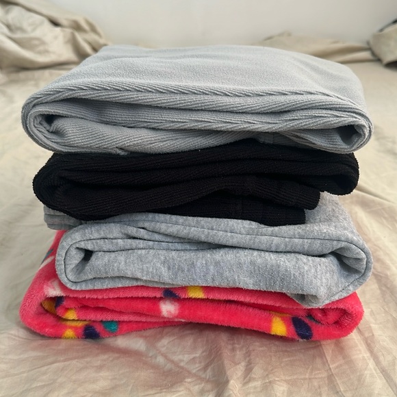 Sweatpants Lot - Picture 1 of 5
